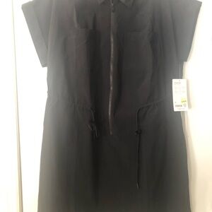 Athleta Topspin Dress

color--  black

SZ--large